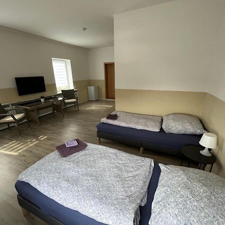 Doppelzimmer Mit Bad- Fernseher Meine Exterior photo