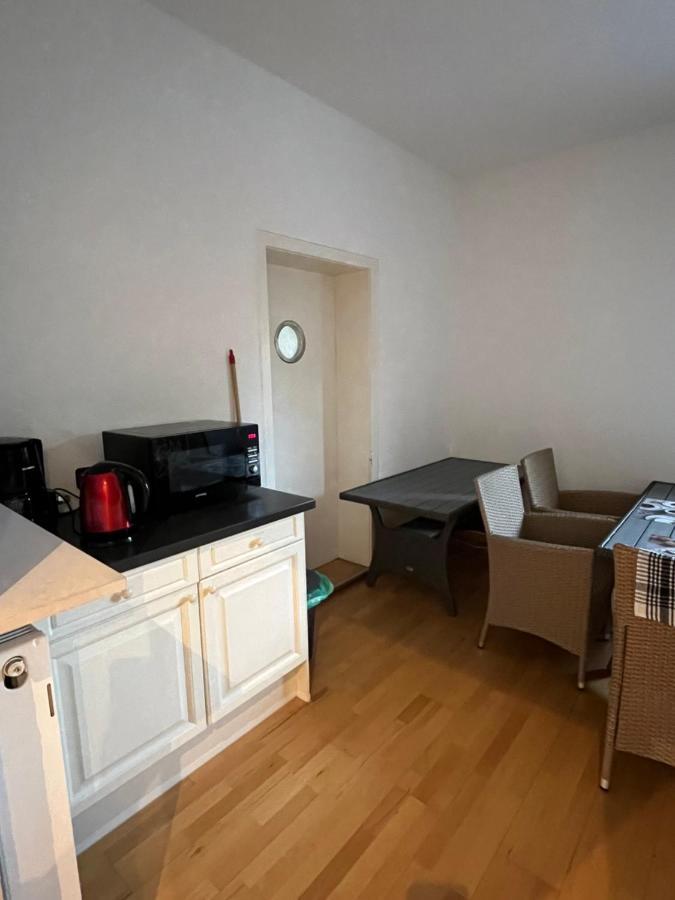 Doppelzimmer Mit Bad- Fernseher Meine Exterior photo