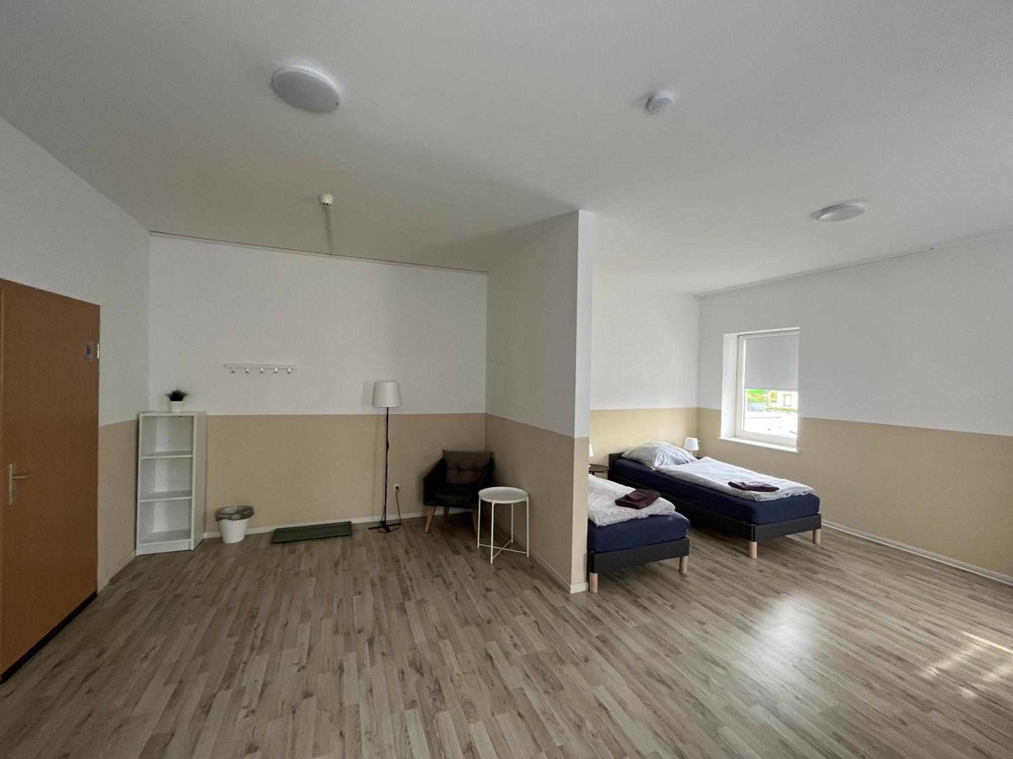 Doppelzimmer Mit Bad- Fernseher Meine Exterior photo