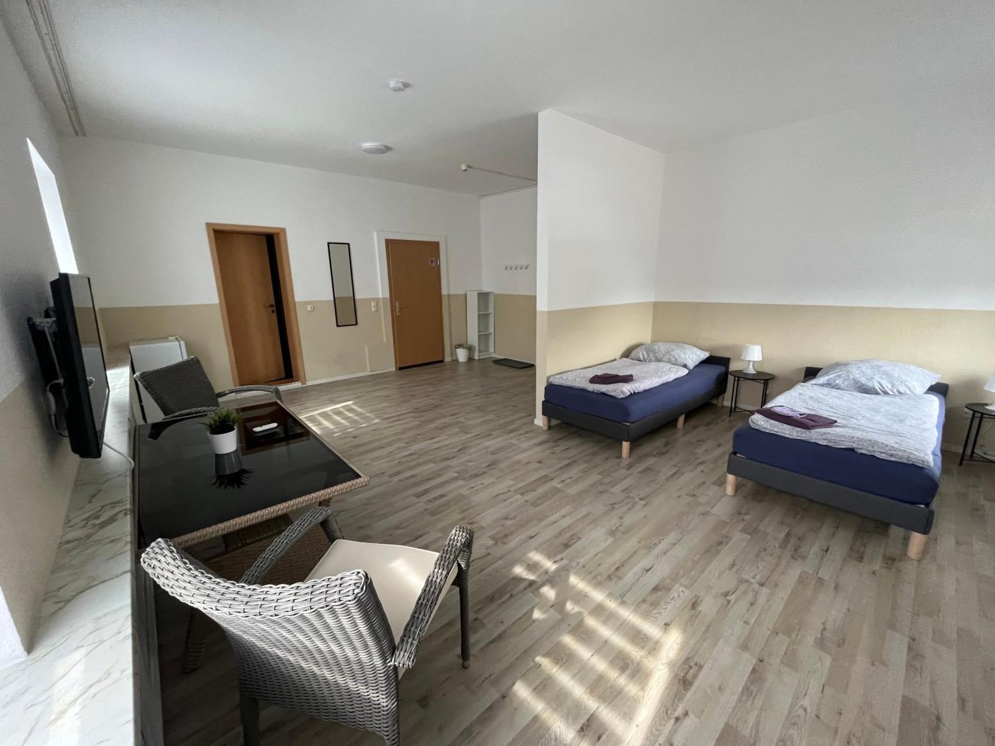 Doppelzimmer Mit Bad- Fernseher Meine Exterior photo