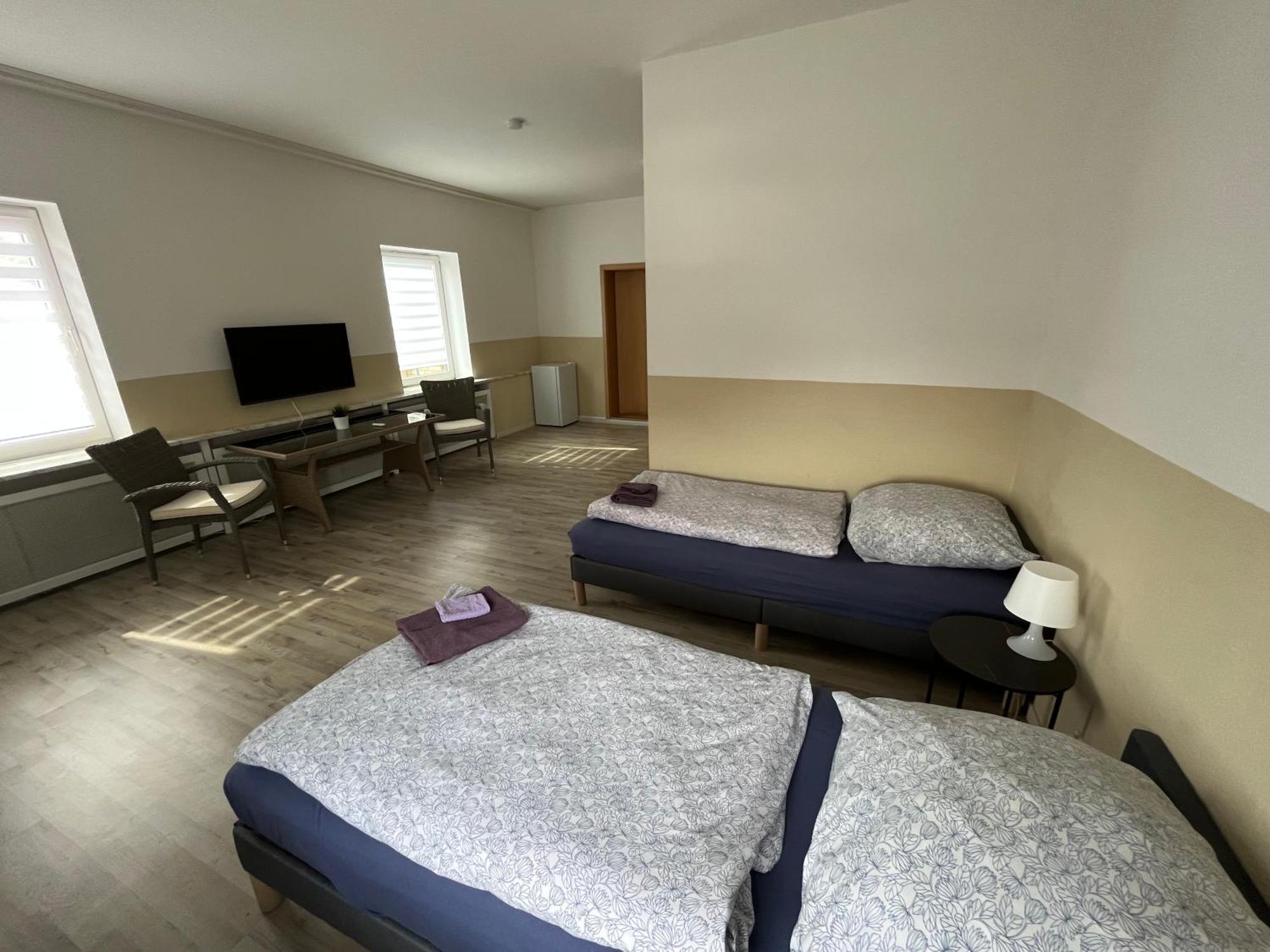 Doppelzimmer Mit Bad- Fernseher Meine Exterior photo